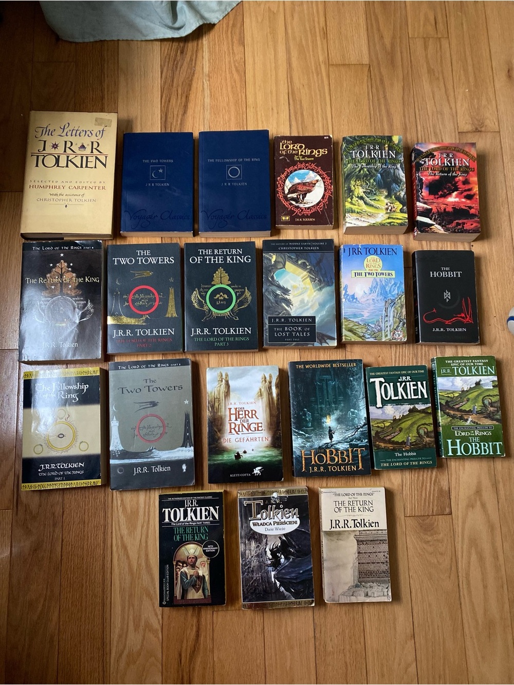 Lot of 21 J.R.R. Tolkien Books - The Lord of the Rings, The Hobbit, Paperback